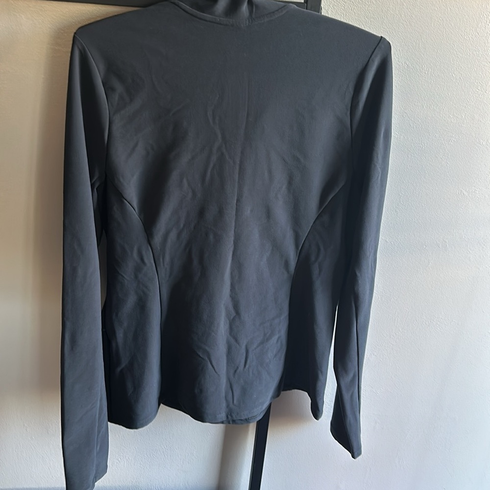 ALO Yoga Alosoft 1/2 Zip Rapid Pullover - Gray - Picture 4 of 8